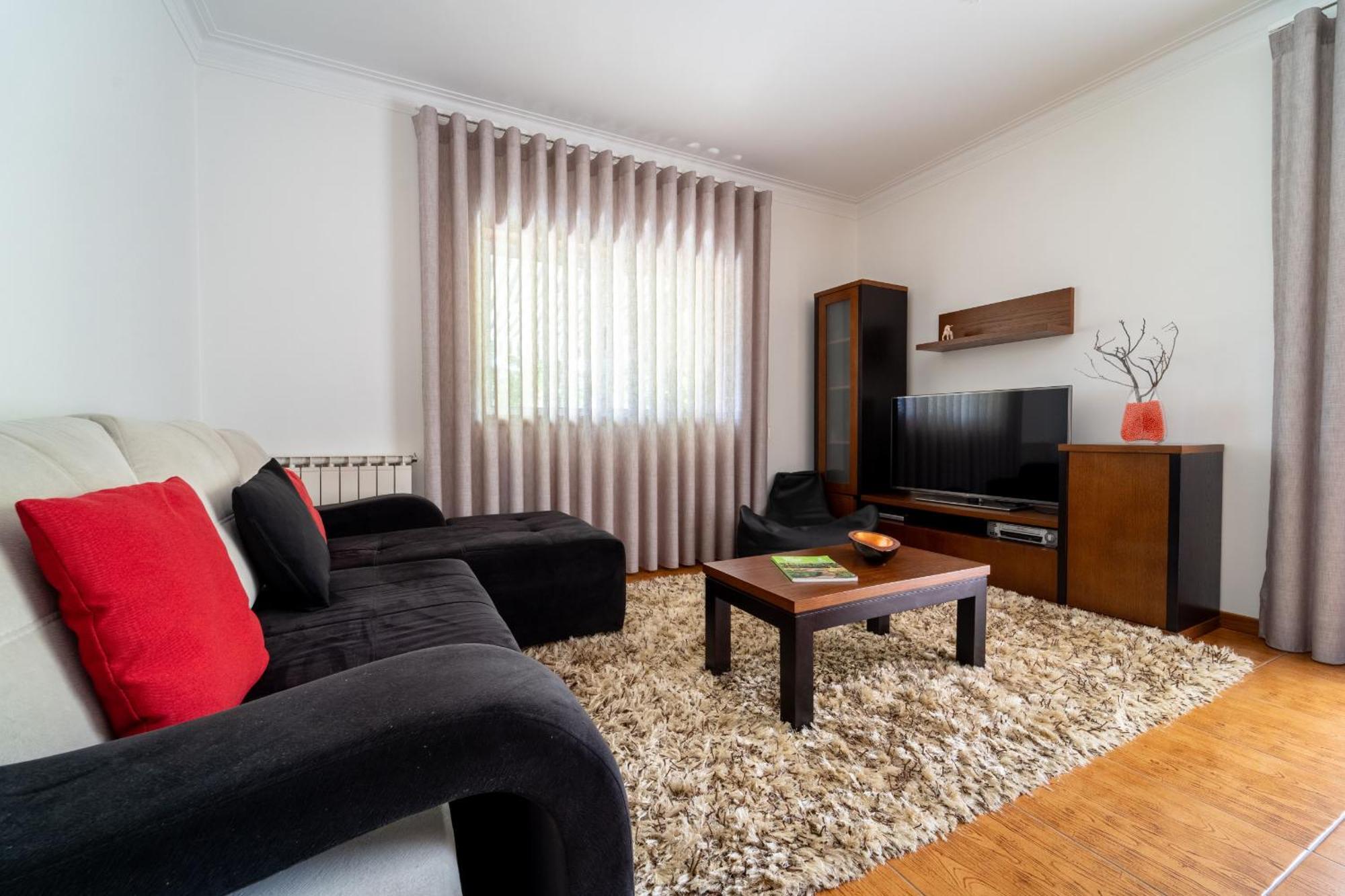 Gondomar Guimaraes - Moradia V3 Com Piscina Natural By House And People المظهر الخارجي الصورة