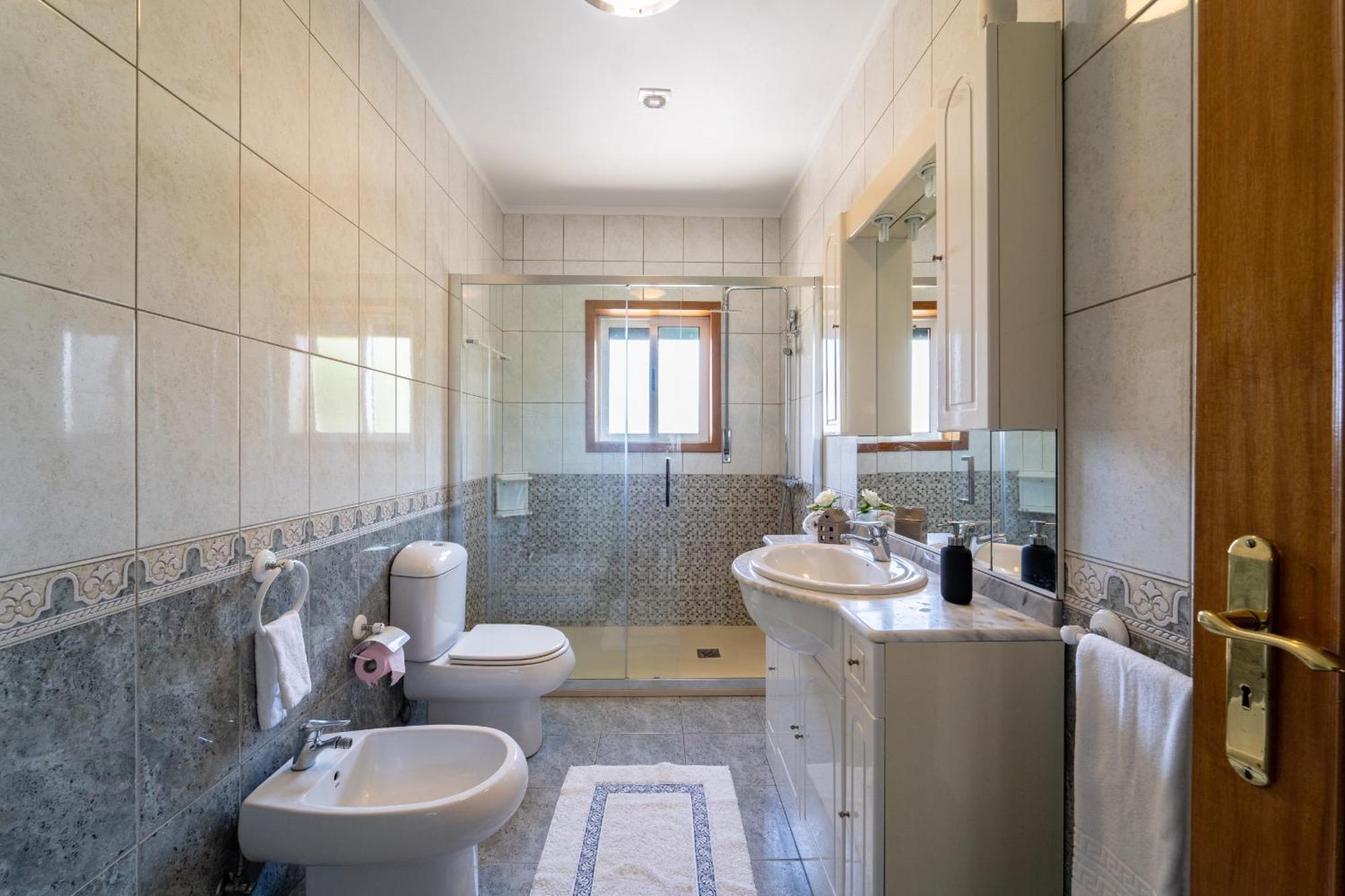 Gondomar Guimaraes - Moradia V3 Com Piscina Natural By House And People المظهر الخارجي الصورة